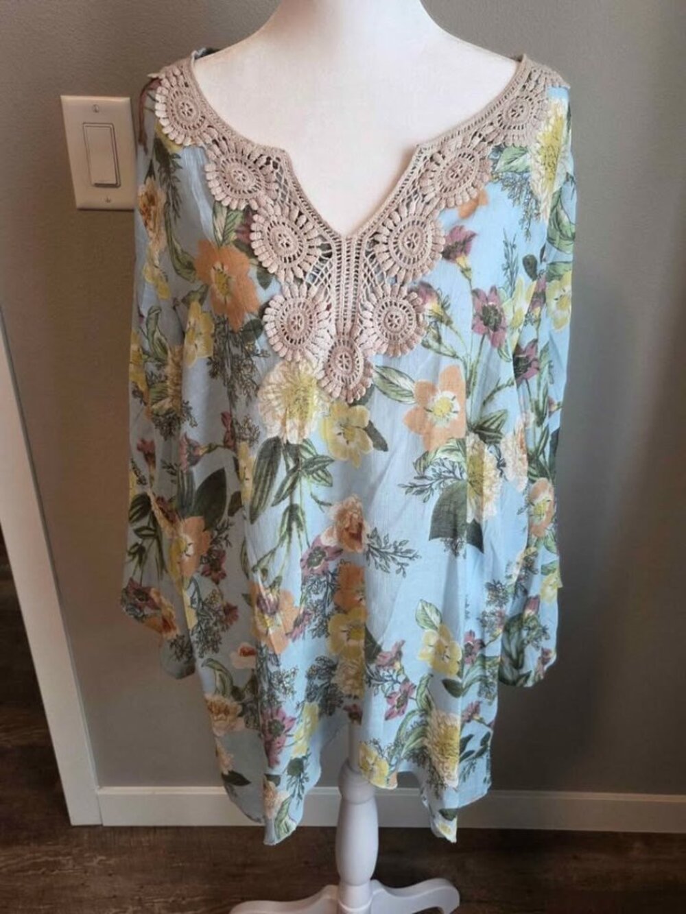 Spense brand blue floral tunic 1X